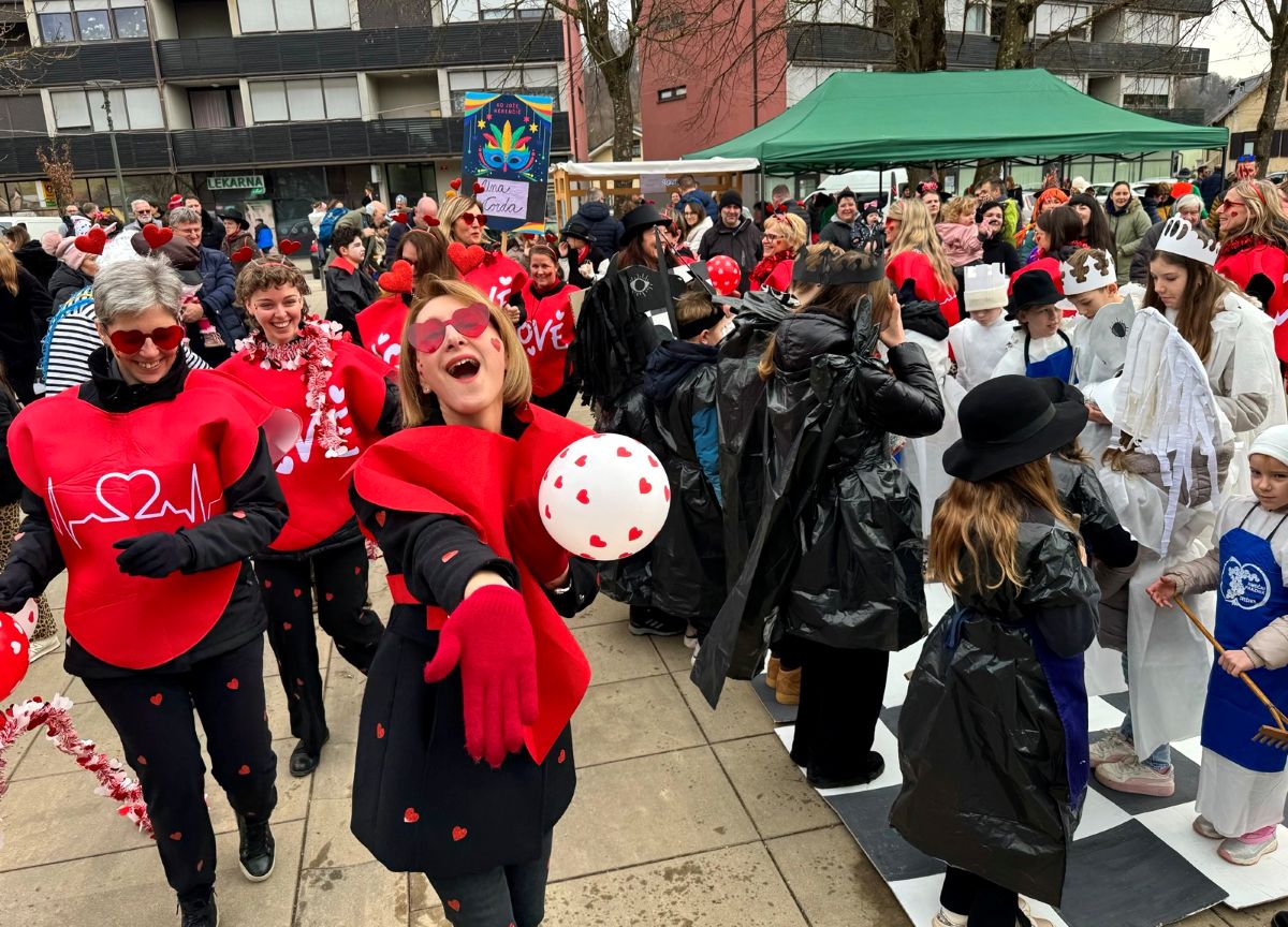 Od kurentov do svežih flancatov: Nepozabni fašenk v Kungoti (FOTO)