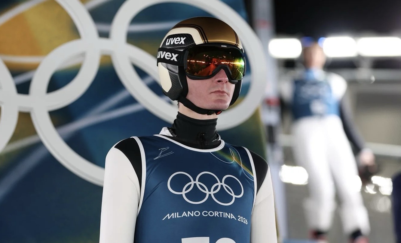 Sanje o olimpijski medalji so se razblinile: Prvi favorit Domen Prevc v Livignu brez stopničk