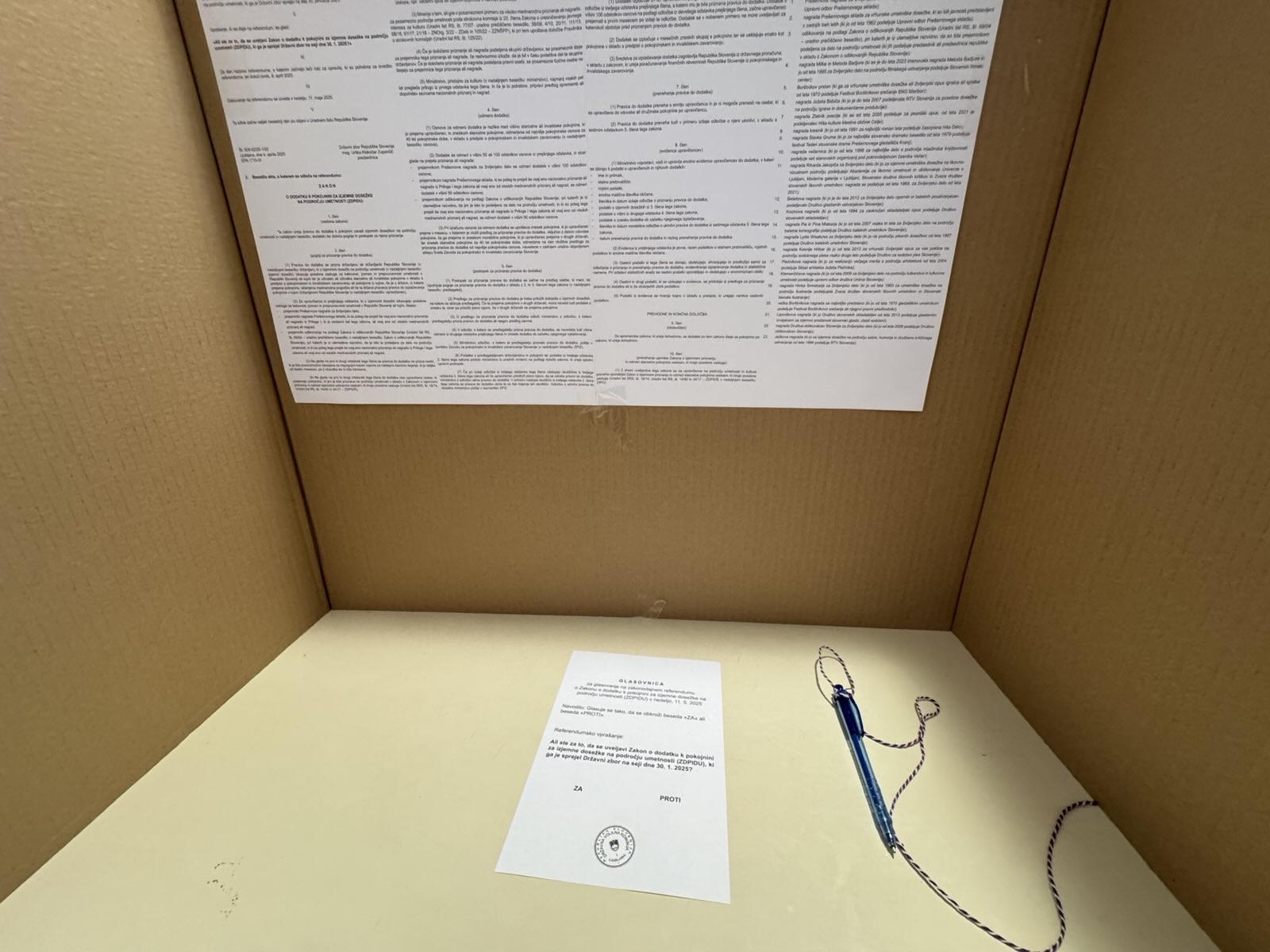 Še danes lahko predčasno glasujete o zakonu za pomoč pri prostovoljnem končanju življenja