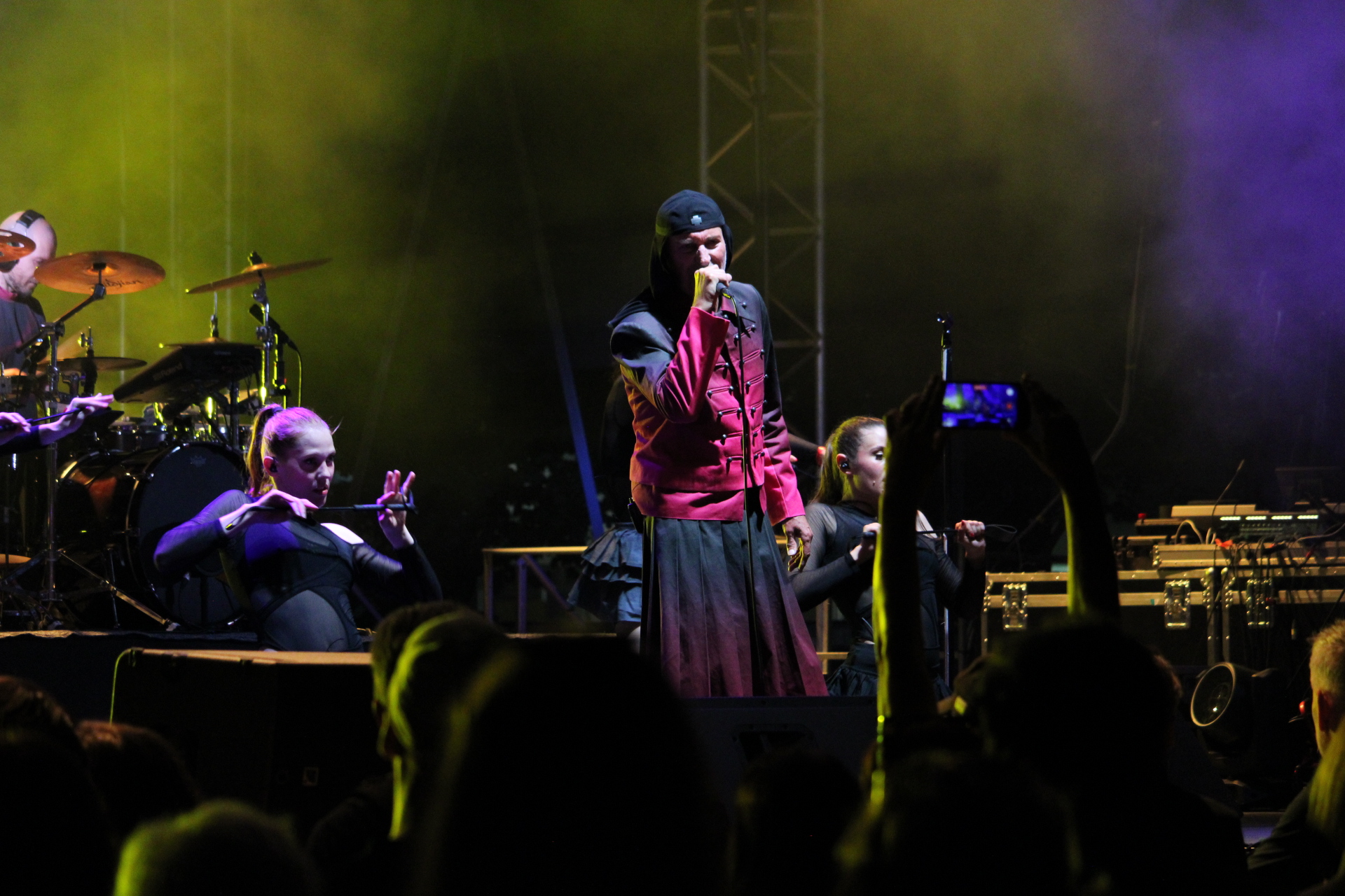 FOTO in VIDEO: Laibach po več kot desetletju z novim avtorskim albumom navdušili na Glavnem odru Festivala Lent
