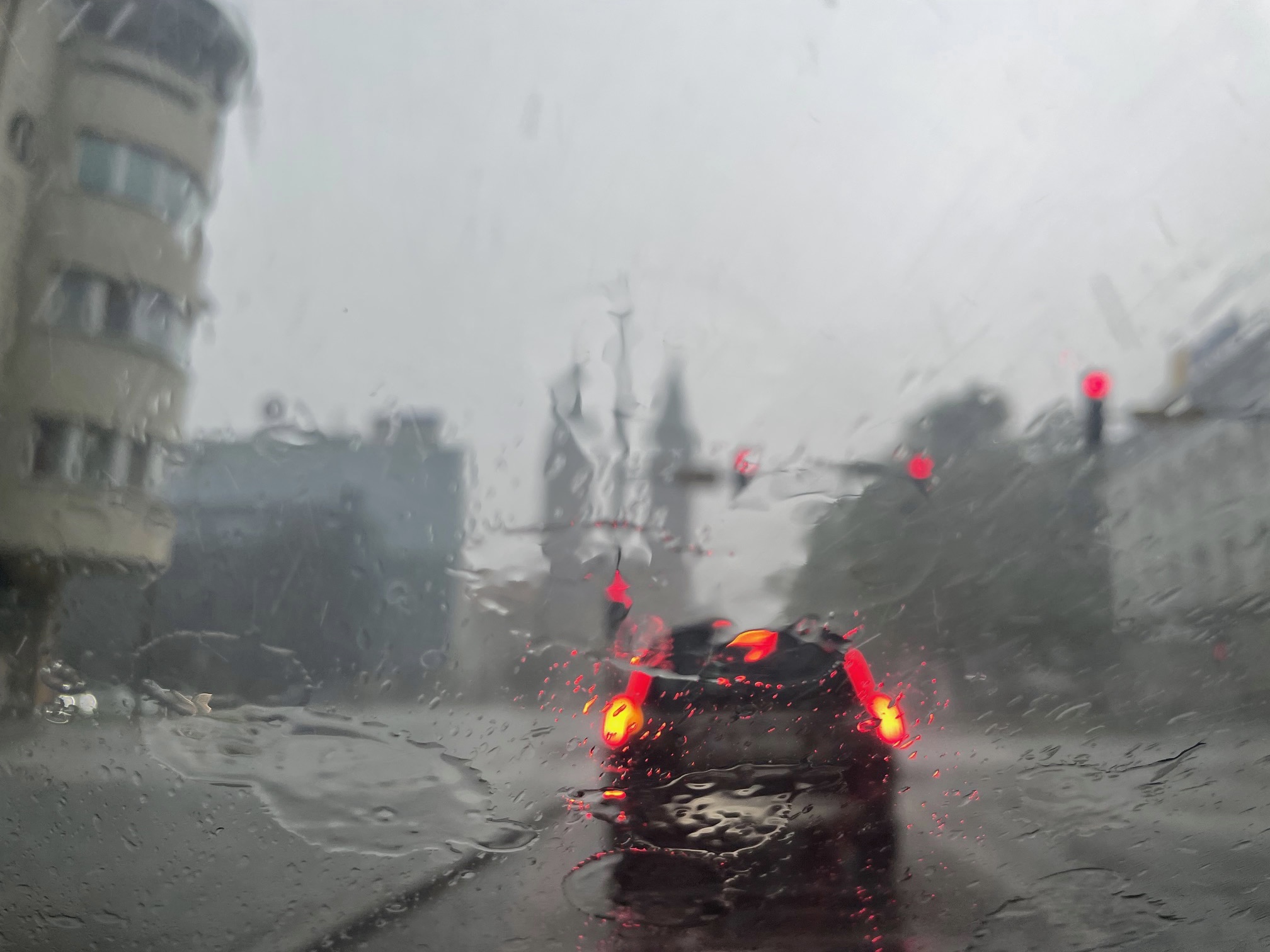 Meteorologi svarijo: Prihaja 'bombni ciklon', ki bo udaril tudi pri nas