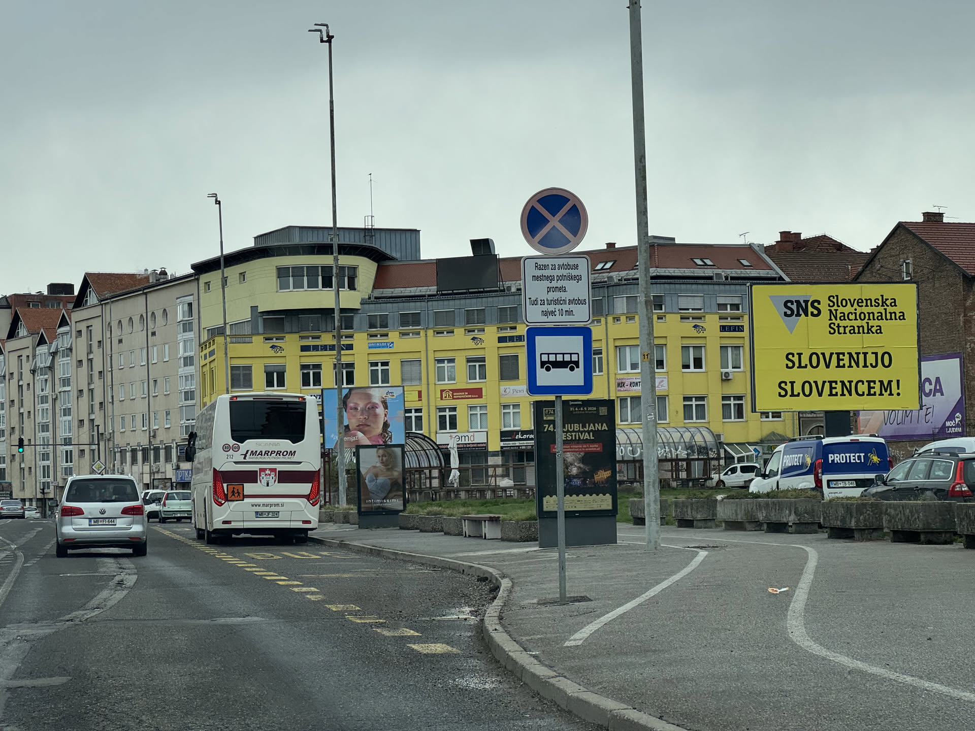 Dnevi brez avtomobila, obvezno delo od doma, cenejši javni prevoz: Kaj nas čaka zaradi energetske krize?