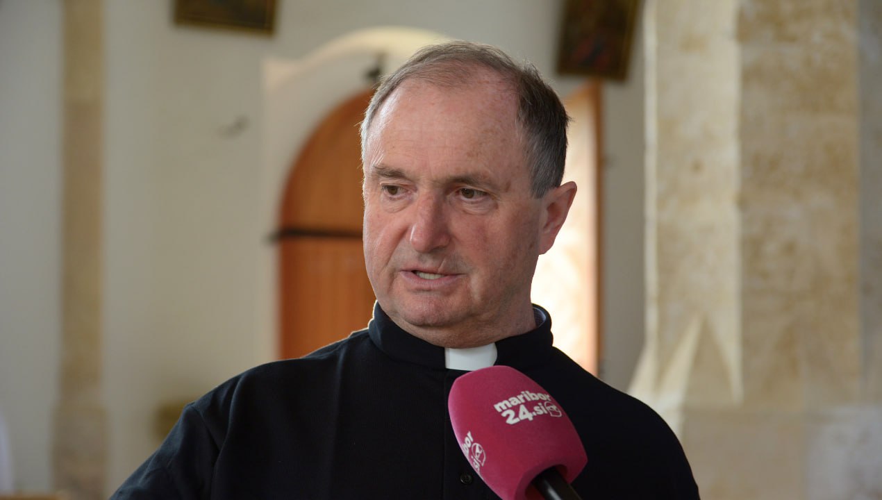 Pomanjkanje duhovnikov: »V vsaki župniji je veliko dobrih in sposobnih ljudi, ki bi lahko prevzeli določene naloge«