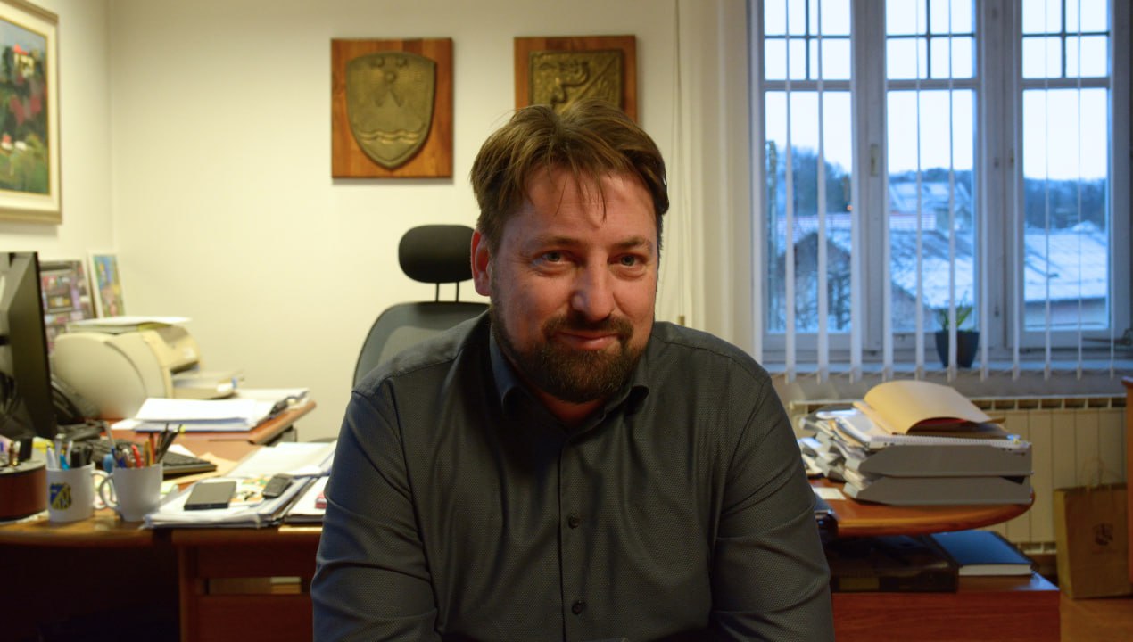V Dupleku bo vroče: Prvi roast z županom Mitjem Horvatom