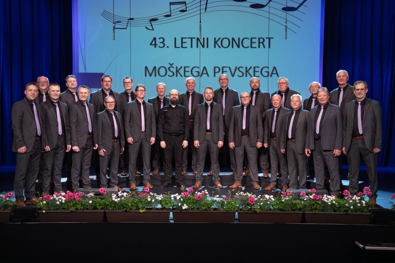44. letni koncert v selniškem Hramu kulture: Moški zbor Pavza bo gostil legendarnega Šifrerja