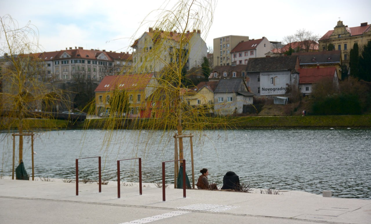 V Mariboru ladjica do otoka, v Selnici pomol pri Viltušu, kaj pa drugod?