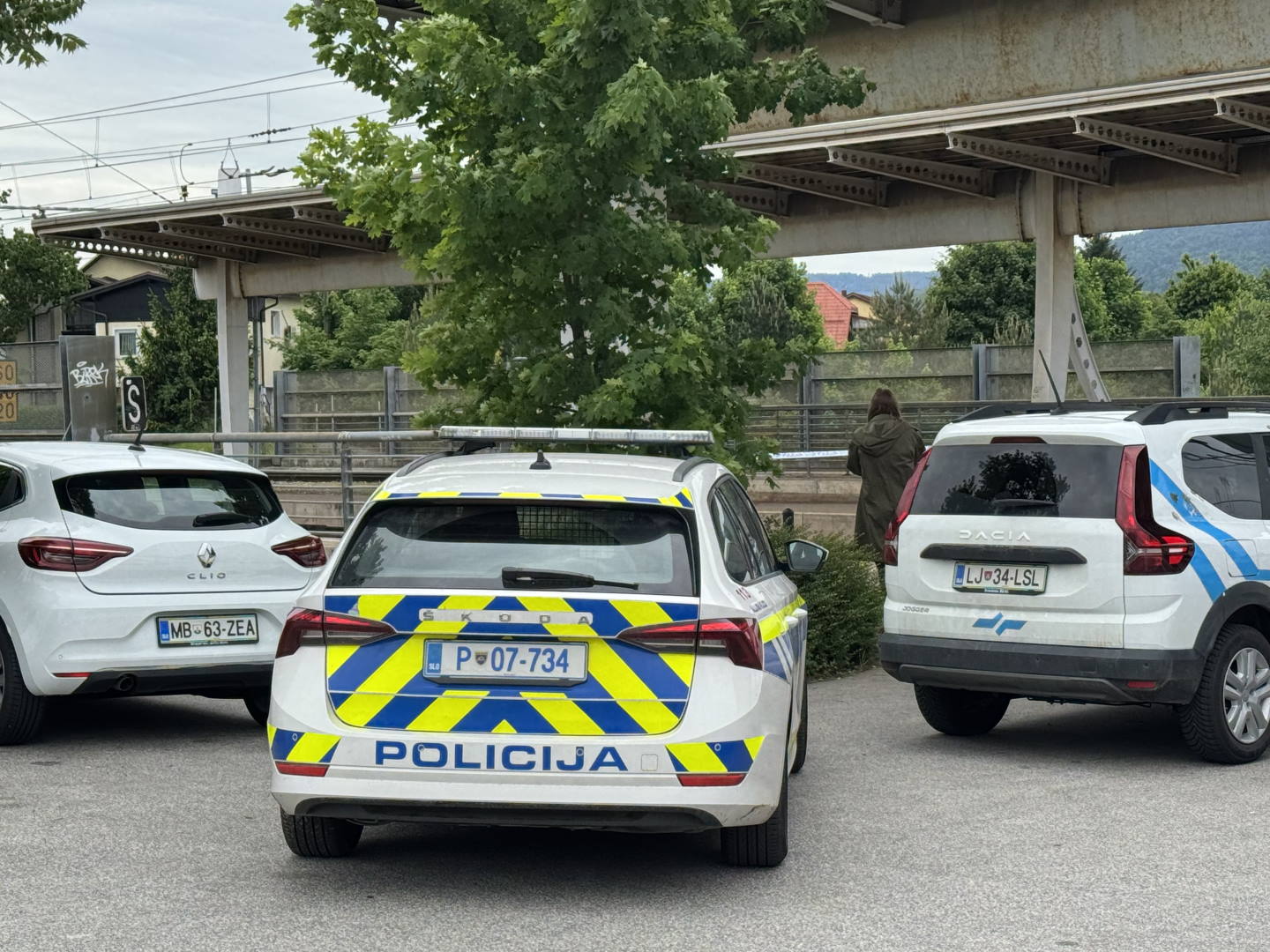 FOTO: Na tirih v Mariboru ugasnilo življenje