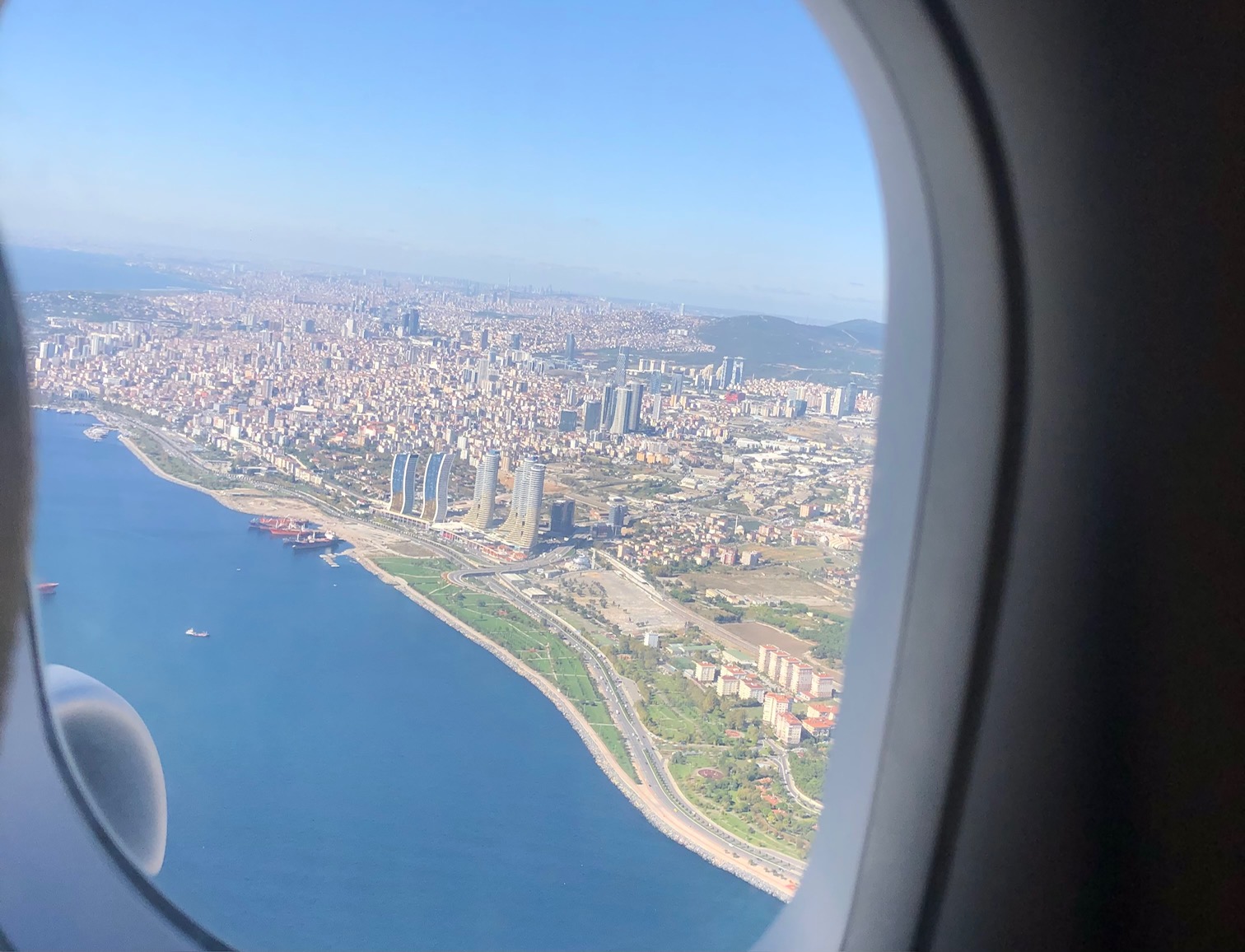 V Slovenijo prihaja novi nizkocenovnik: Letalske karte že od 28 evrov