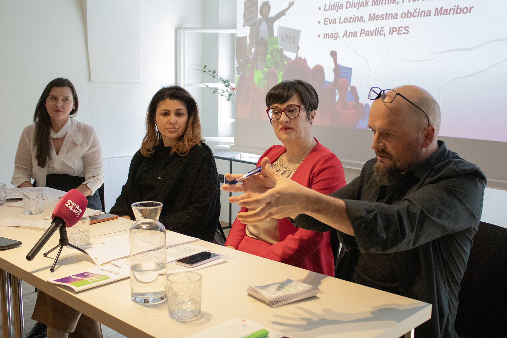 Kje so ženske v politiki pred letošnjimi volitvami? Analiza razkriva zaskrbljujoče trende