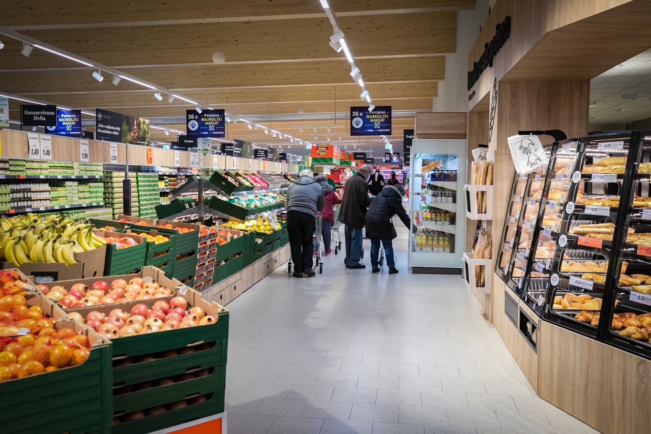 Načrt EU za cenejšo hrano: Bo hrana v Sloveniji končno cenejša?