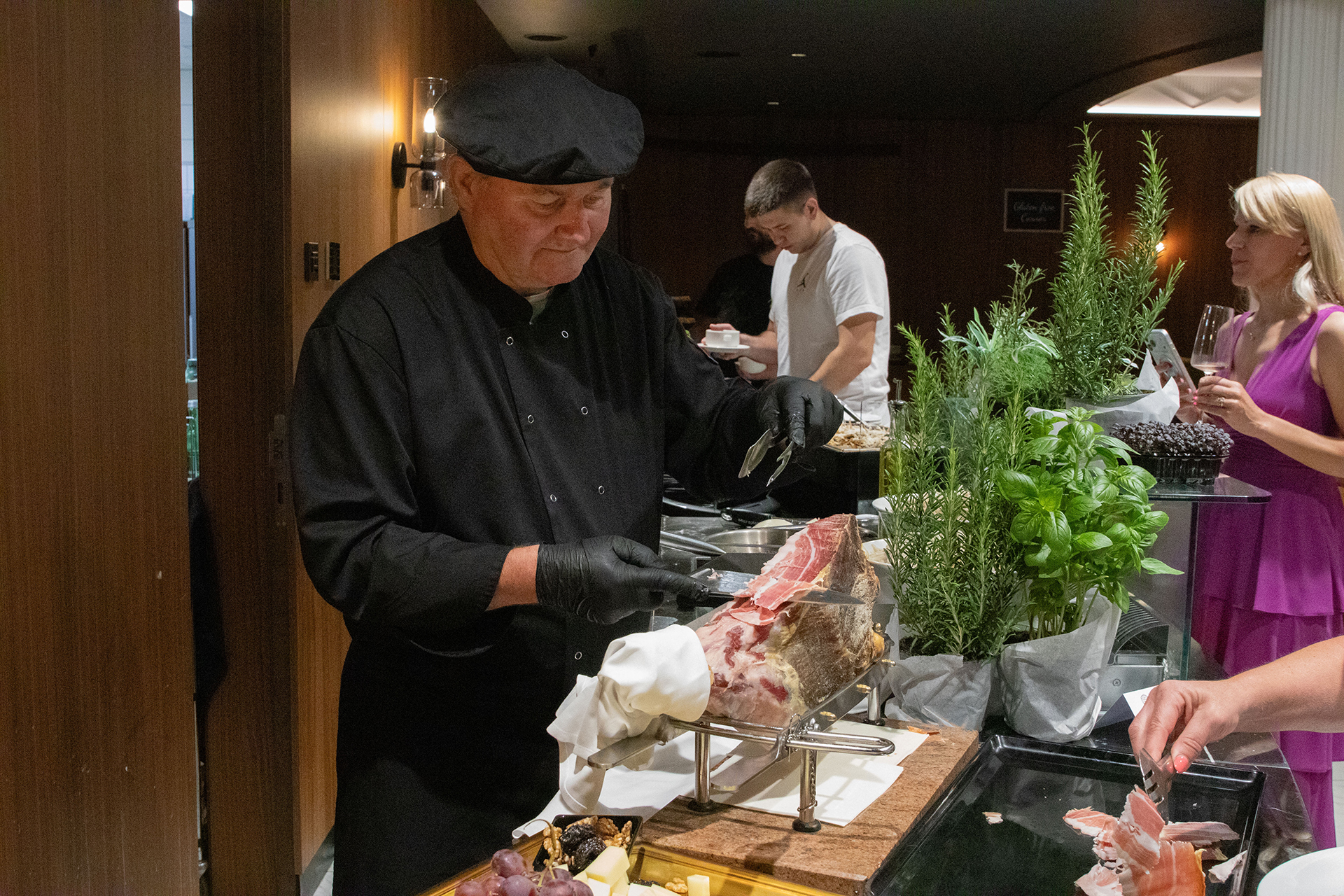FOTO in VIDEO: Dalmatinski brunch v Habakuku pričaral prve občutke poletja