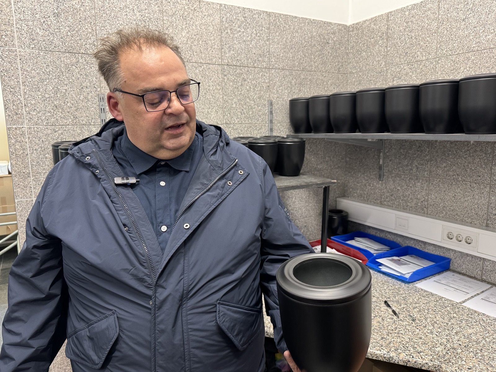 FOTO: To se v mariborskem krematoriju zgodi z vašim telesom po smrti