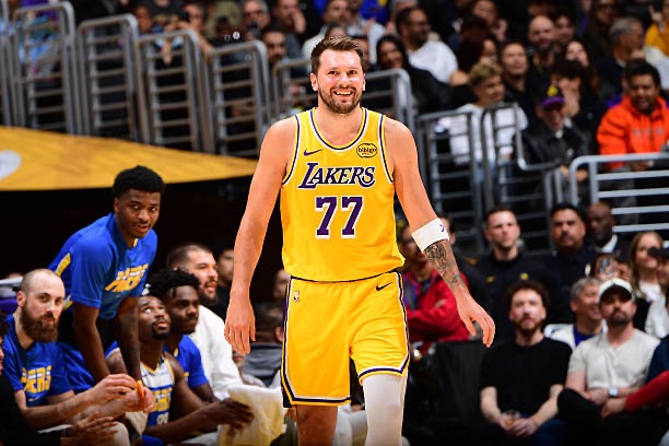 Dončić z rekordnim izkupičkom potopil eno najslabših ekip lige