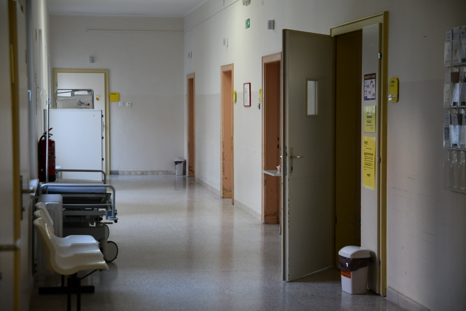 Zakaj avtomatični prepisi pacientk k novemu ginekologu niso mogoči?