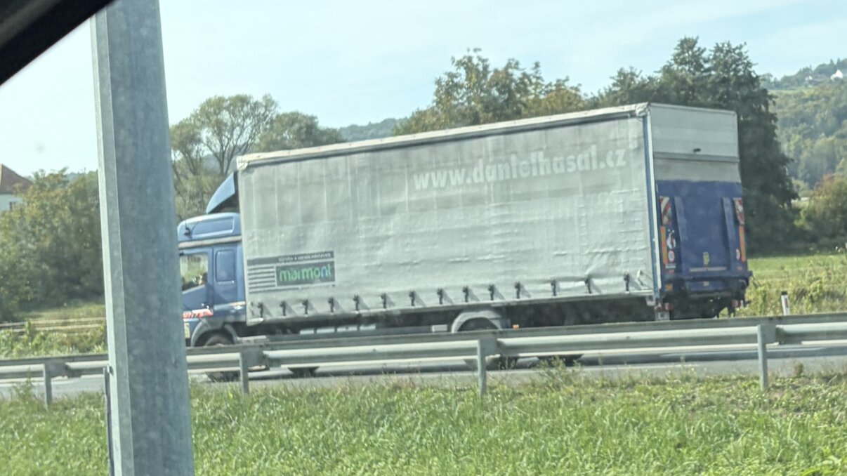 Ste videli, kaj se je zgodilo pri trgovini Lidl v okolici Maribora? (FOTO)