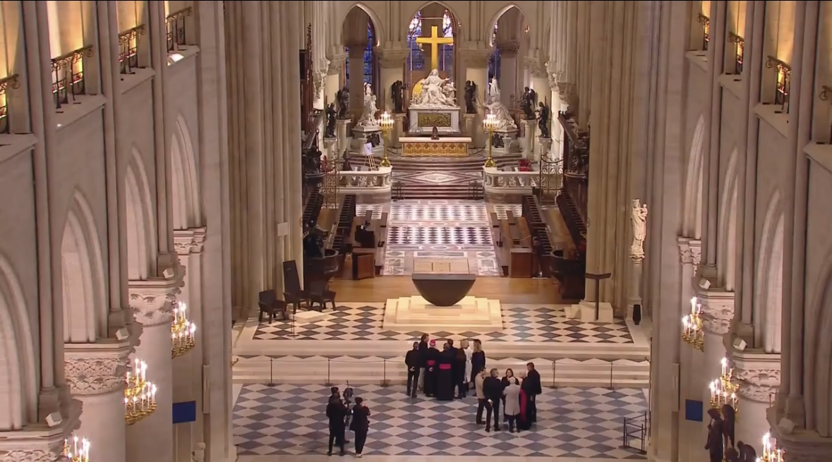 VIDEO: Javnost prvič po dobrih petih letih videla notranjost Notre-Dame