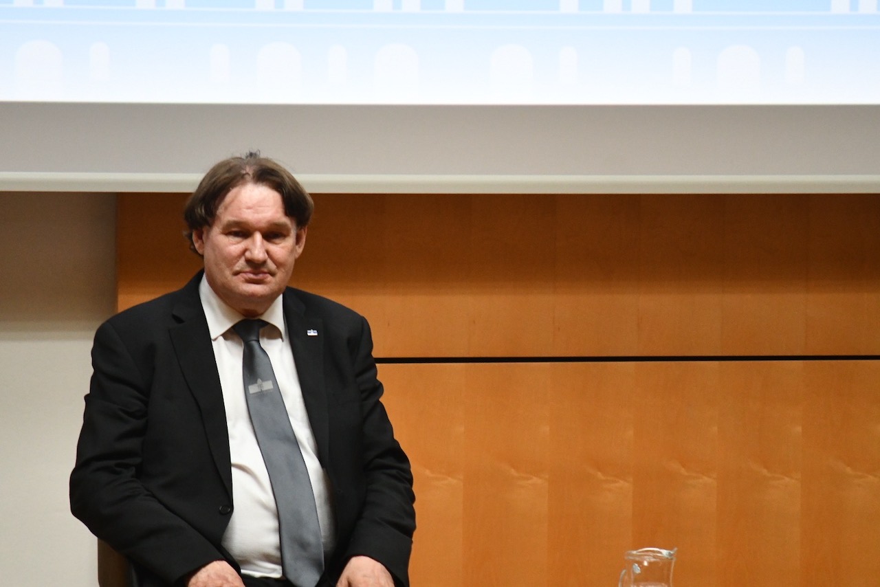 Slavinec parlamentarnim strankam: Finančna neenakost ogroža razvoj študija v Mariboru