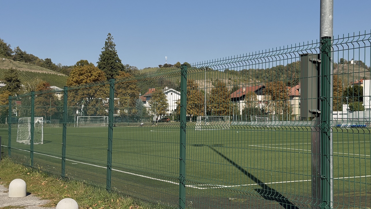 Skoraj milijon evrov za prenovo nogometnega igrišča Partizan Ljudski vrt
