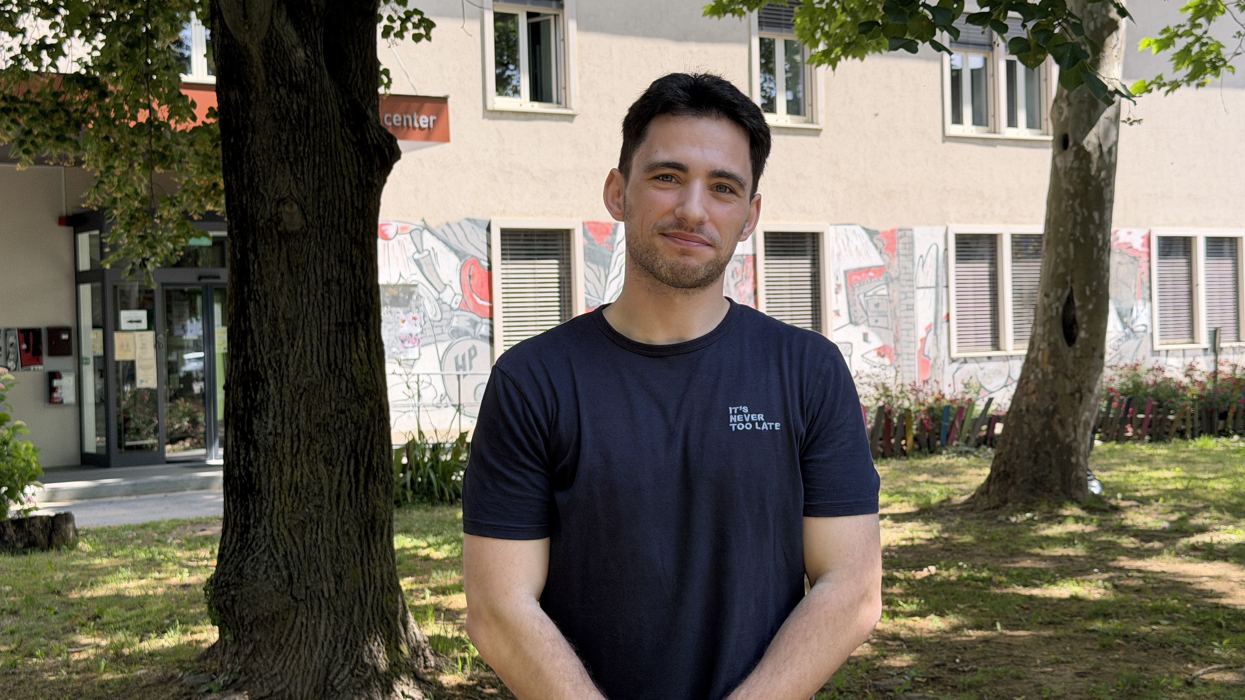 "Da, LGBTQ+ osebe se lahko poročijo, ampak ali se bodo naslednji dan v službi počutile varno?"