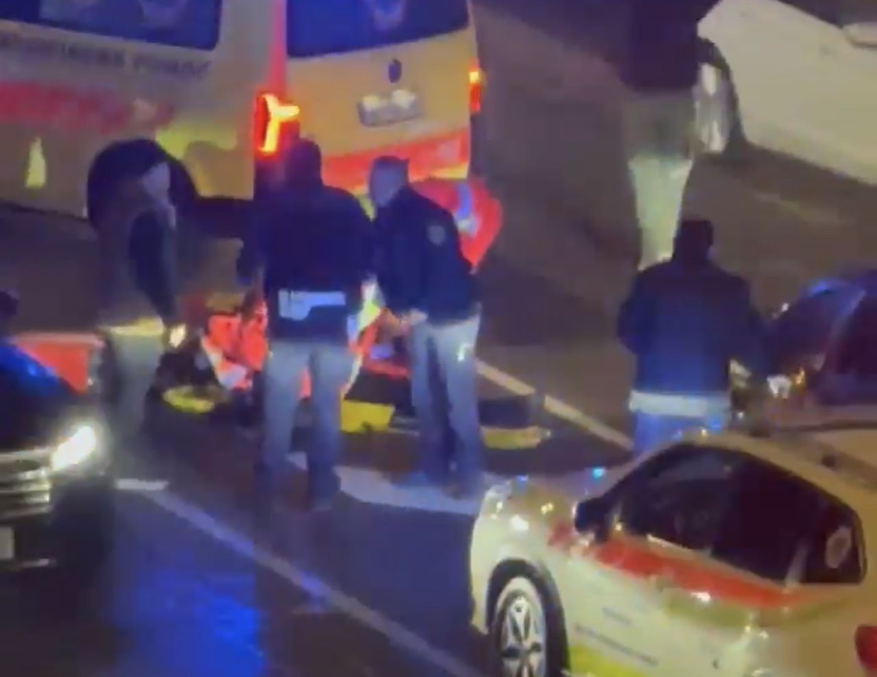 FOTO: Pred prazniki na Pobrežju pijan voznik zbil peško na prehodu