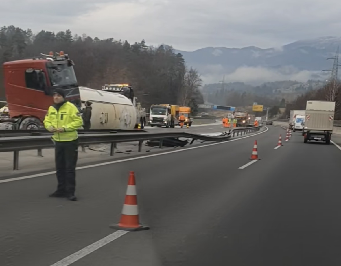 Štajerska avtocesta ponovno odprta, promet poteka po enem pasu