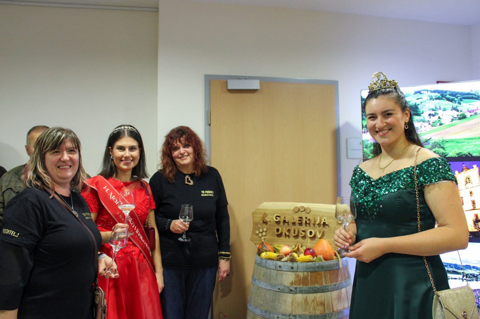 Galerija okusov v Pesnici znova navdušila: Vino, kulinarika in glasba v popolni harmoniji (FOTO)