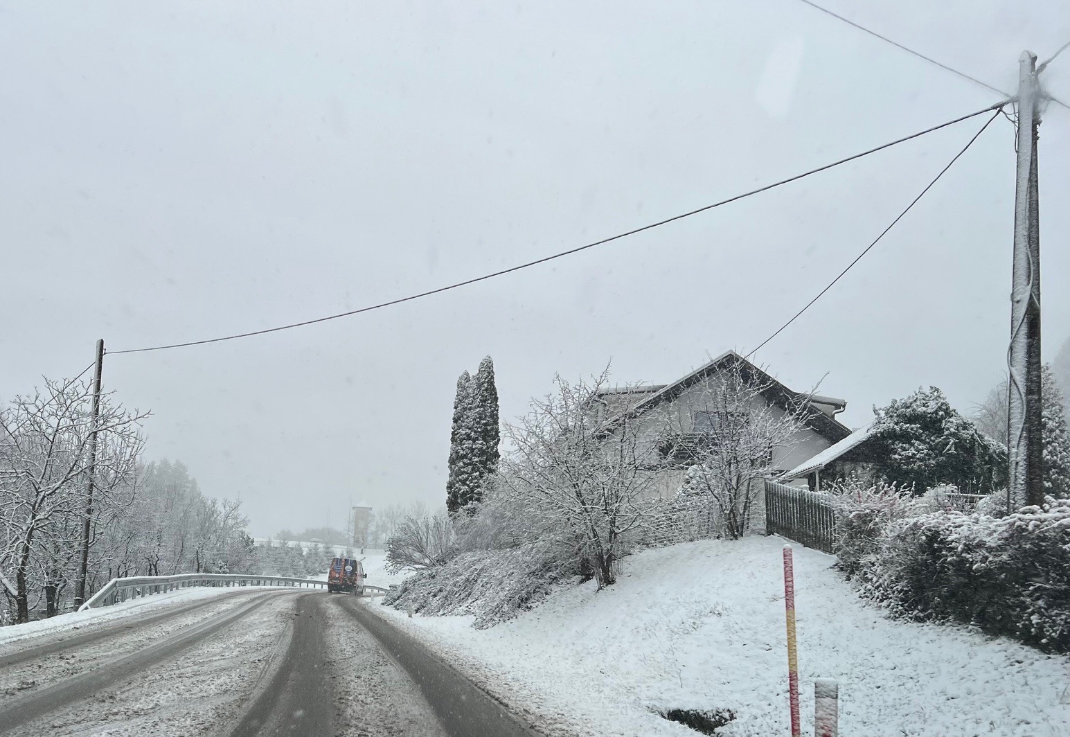 Po božičnem izpadu: Vsi odjemalci Elektra Maribor znova dobili elektriko