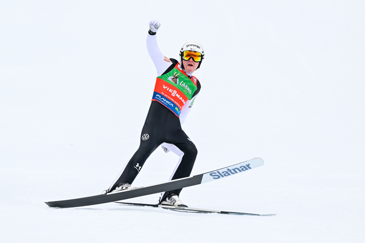 Sanjska napoved: Domen Prevc prepričljivo najboljši