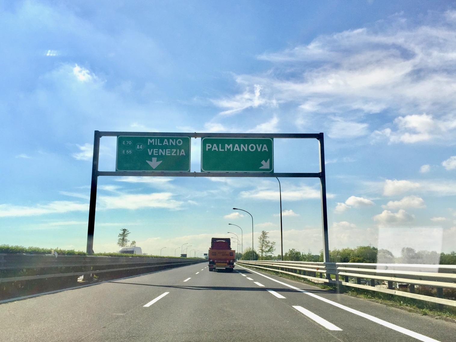 Nova pravila na avtocestah: Povračilo cestnine ob zamudah daljših od 10 minut