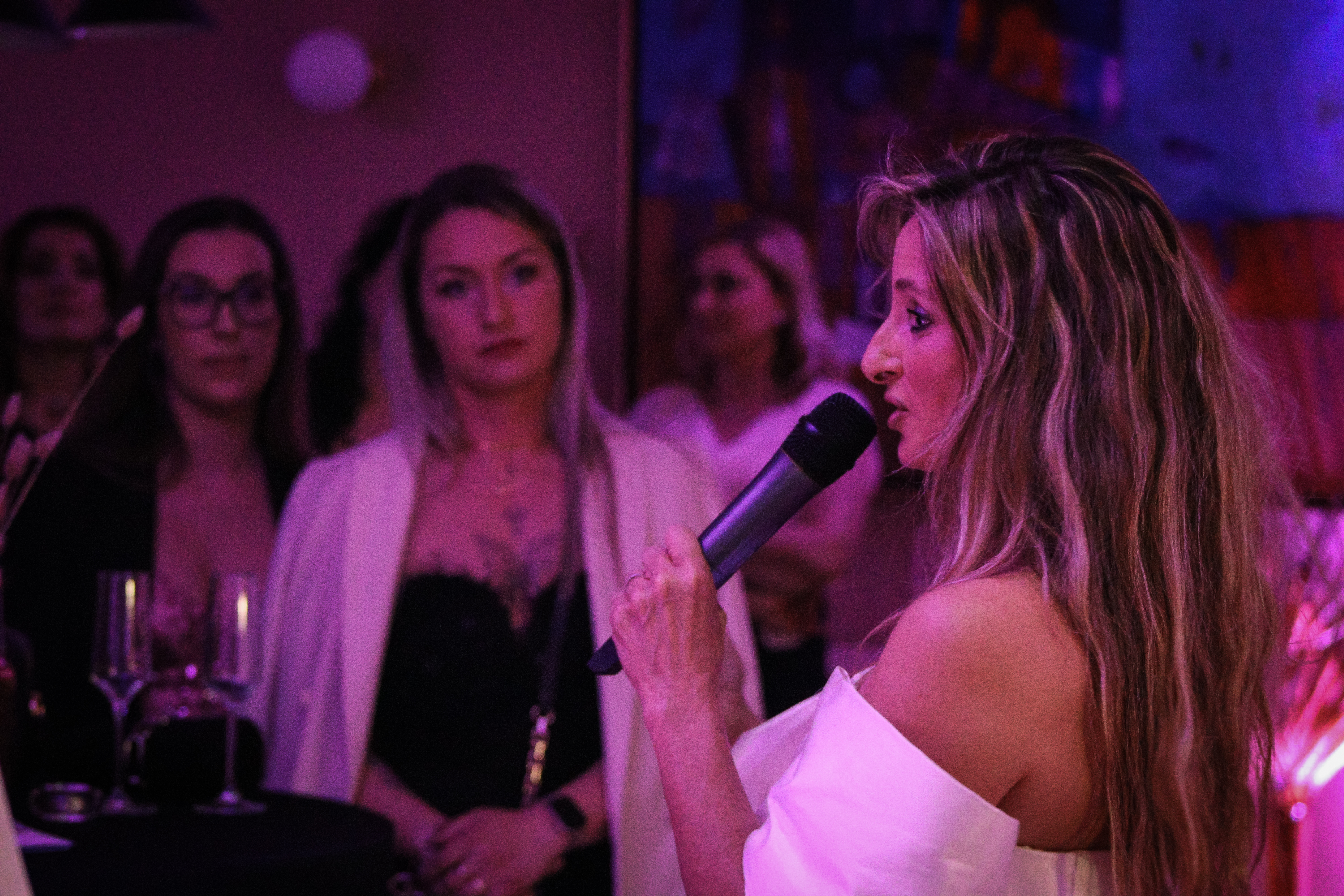 FOTO: Kako so s posebno zabavo v Hotelu Habakuk povedli v svet lepote, mehurčkov in glasbe?