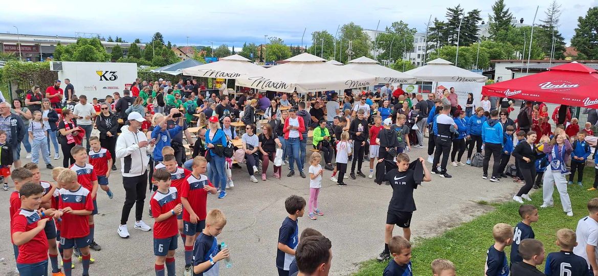 Nogometni festival na Teznu: Skoraj 100 ekip iz 4 držav