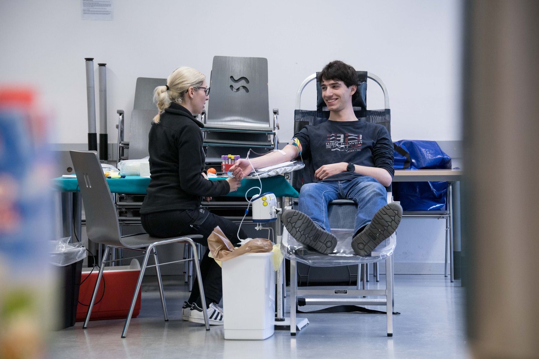 Mariborski študenti ponovno darujejo kri pod sloganom Častim pol litra