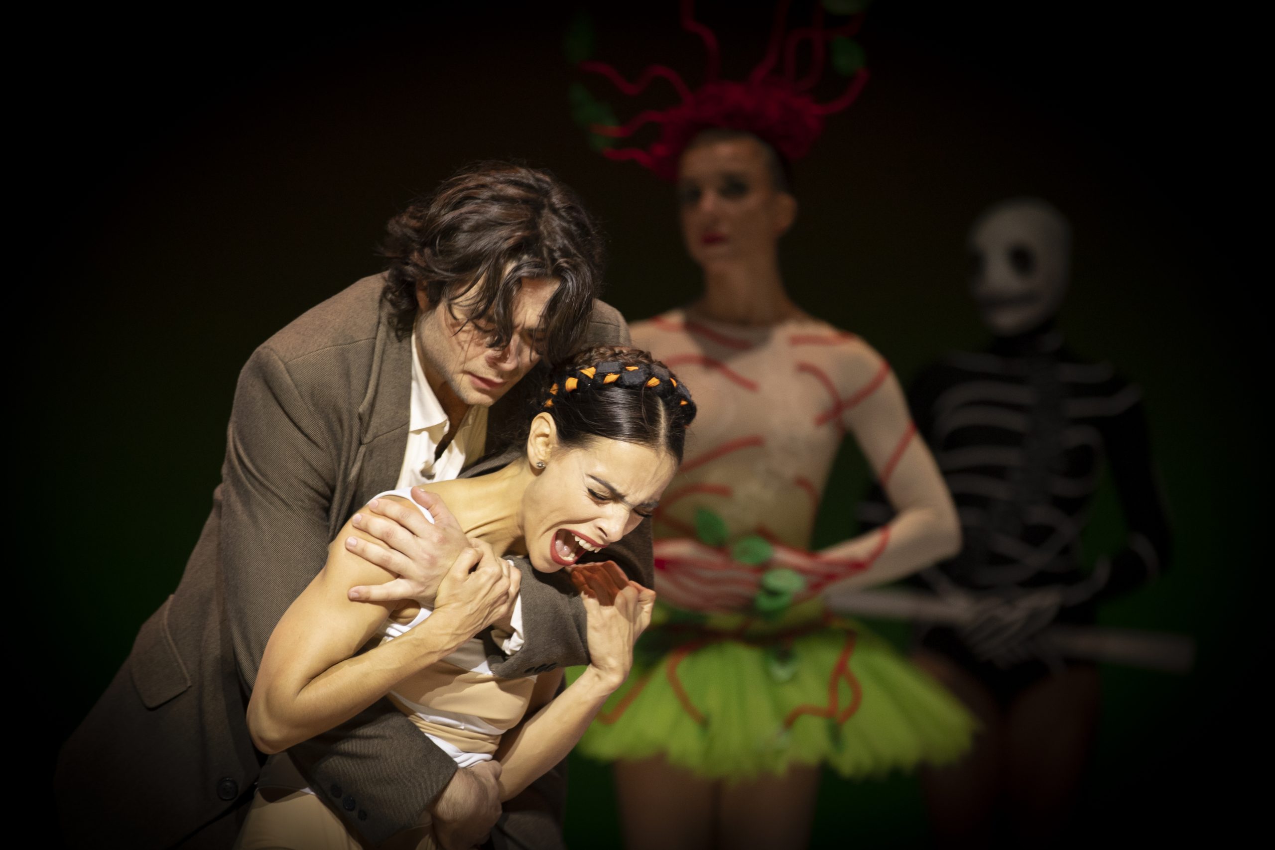 Frida Kahlo kot še nikoli: V SNG Maribor plesna oda ženski, ki je iz bolečine ustvarila umetnost