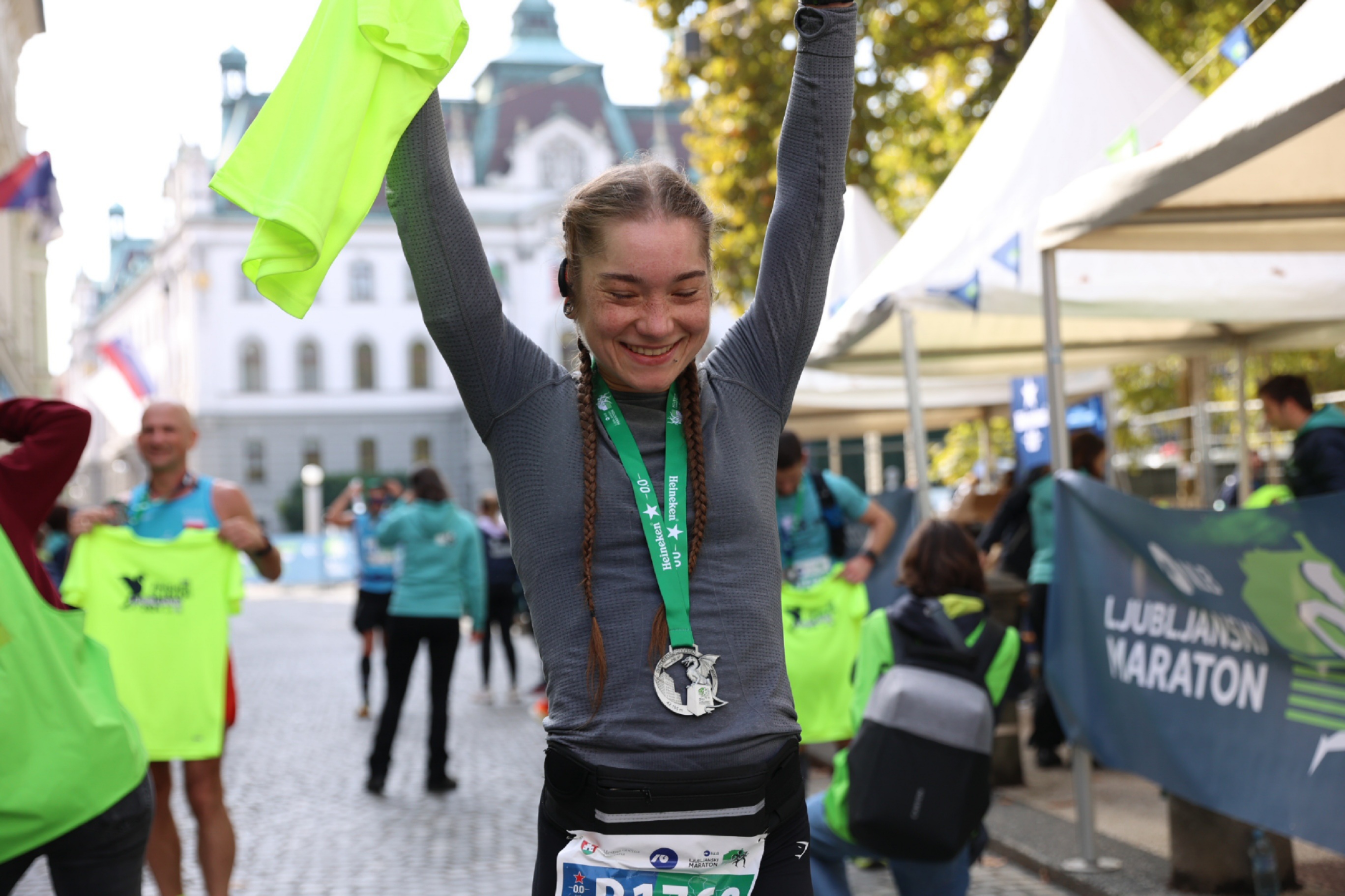 Iz zadržane mlade ženske v maratonko: Navdihujoča zgodba Sare Štumberger