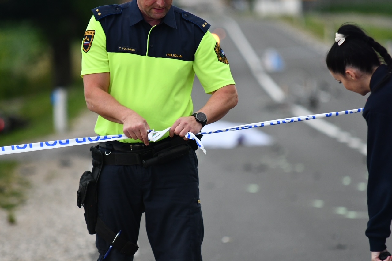 Slovenske ceste terjale novo smrtno žrtev: Za 26-letnika usodna neprilagojena hitrost