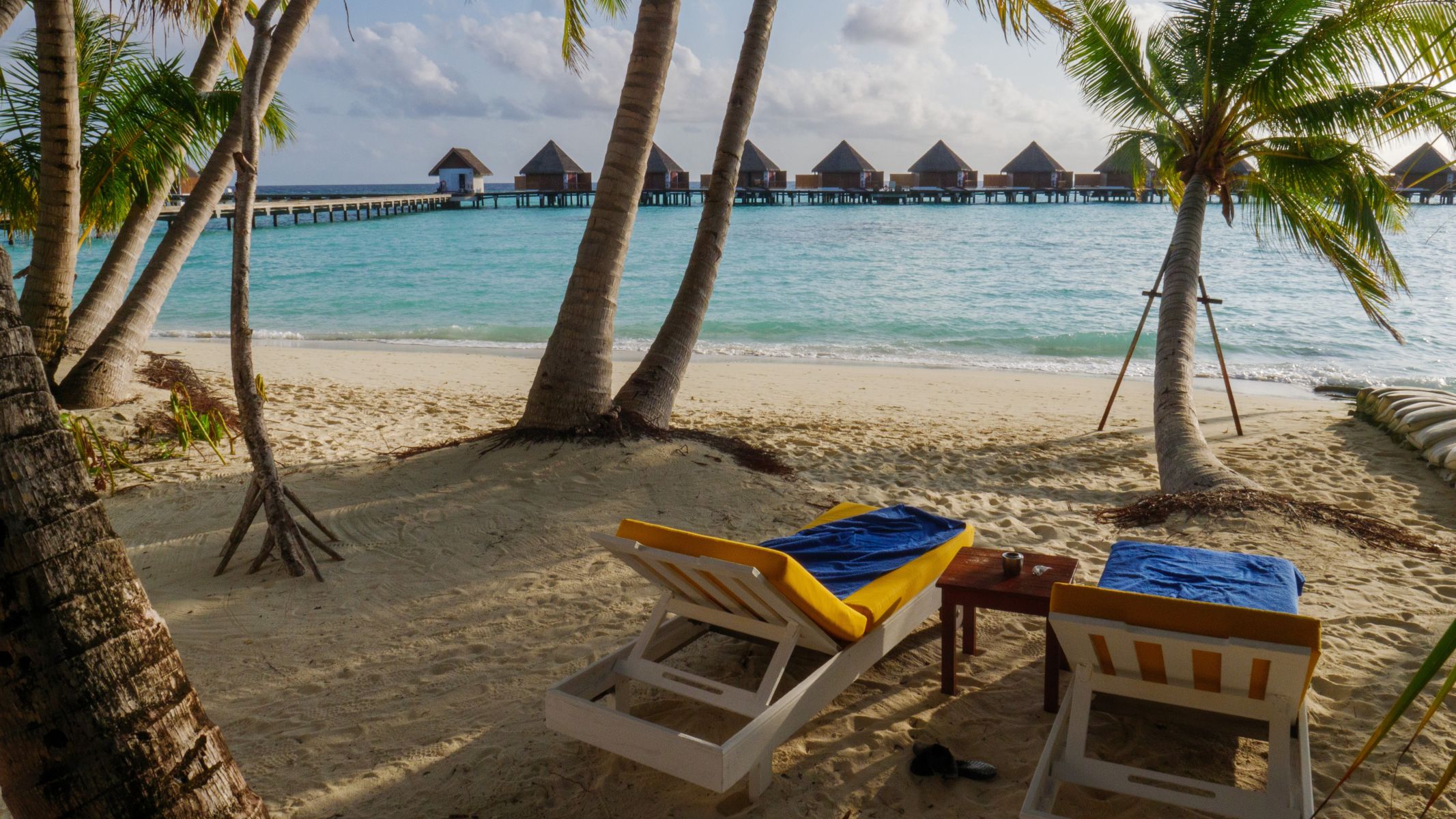 Priljubljena turistična destinacija v skrajen ukrep: Tisti, rojeni po letu 2007, ne smejo ...