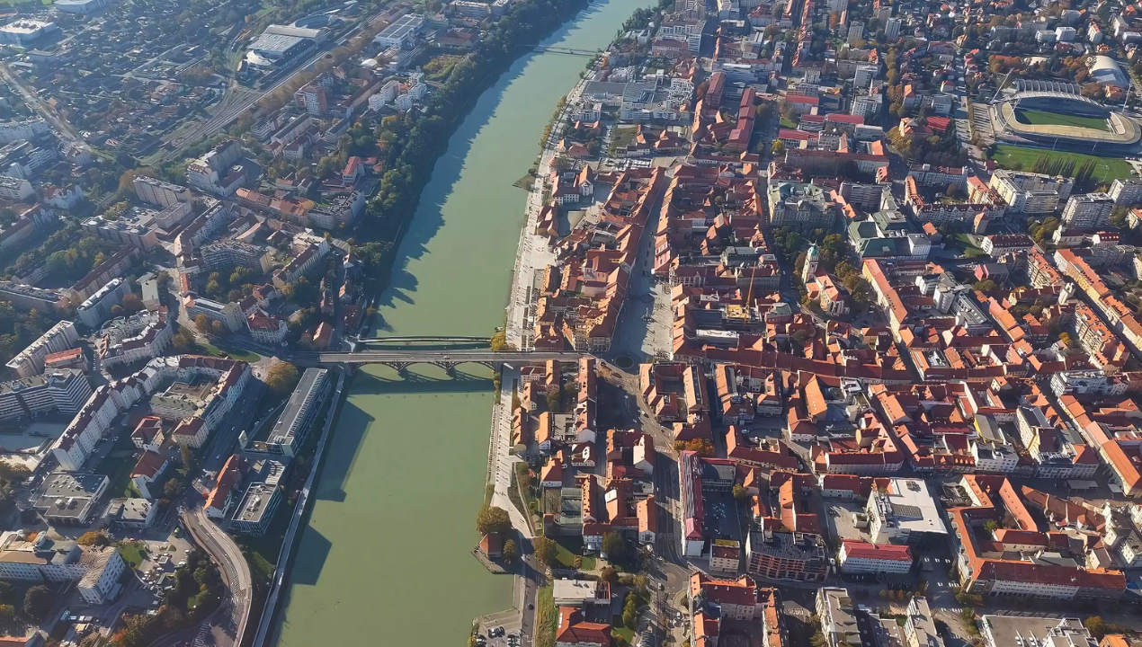 Maribor z rekordnimi številkami: Turisti znova množično v štajersko prestolnico