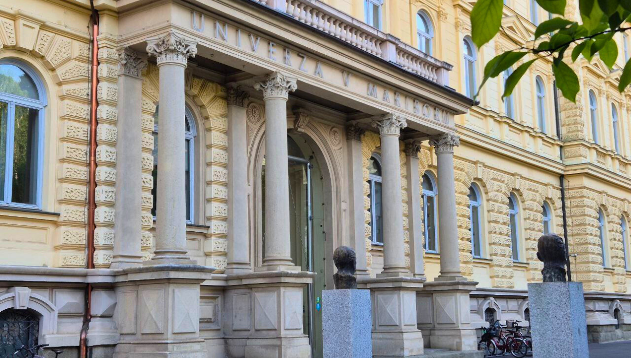 Zakaj Univerza v Mariboru prodaja hišo, ki jo je umrla zdravnica namenila študentom?