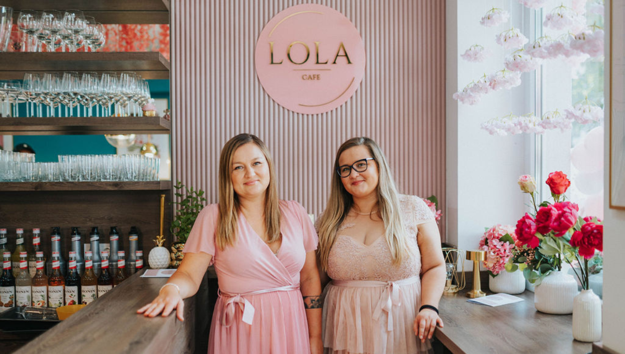 Lola Cafe: Kjer vam sestri postrežeta z okusnimi slaščicami ter najboljšo jagodno margarito v mestu