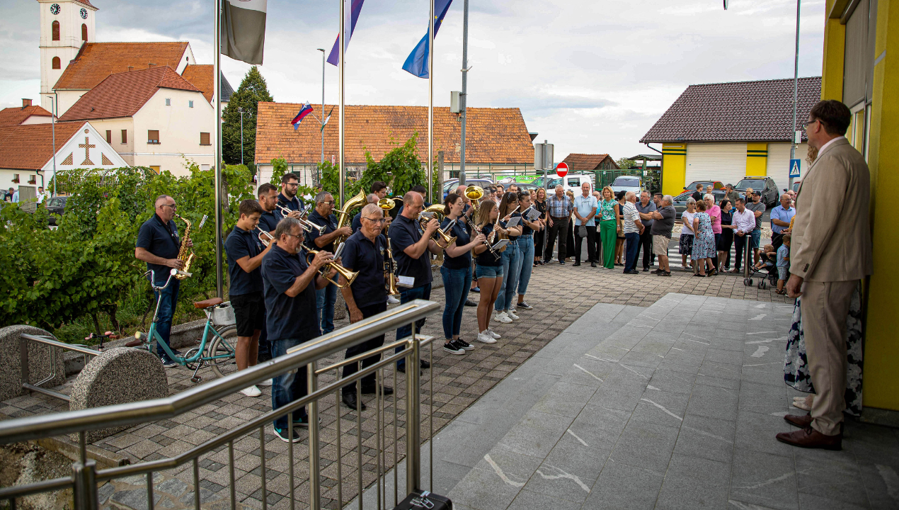 Od nagrajenega zlatomašnika do mladih rockerjev: Kako je Sveta Ana minuli vikend slavila svoj praznik? (FOTO)