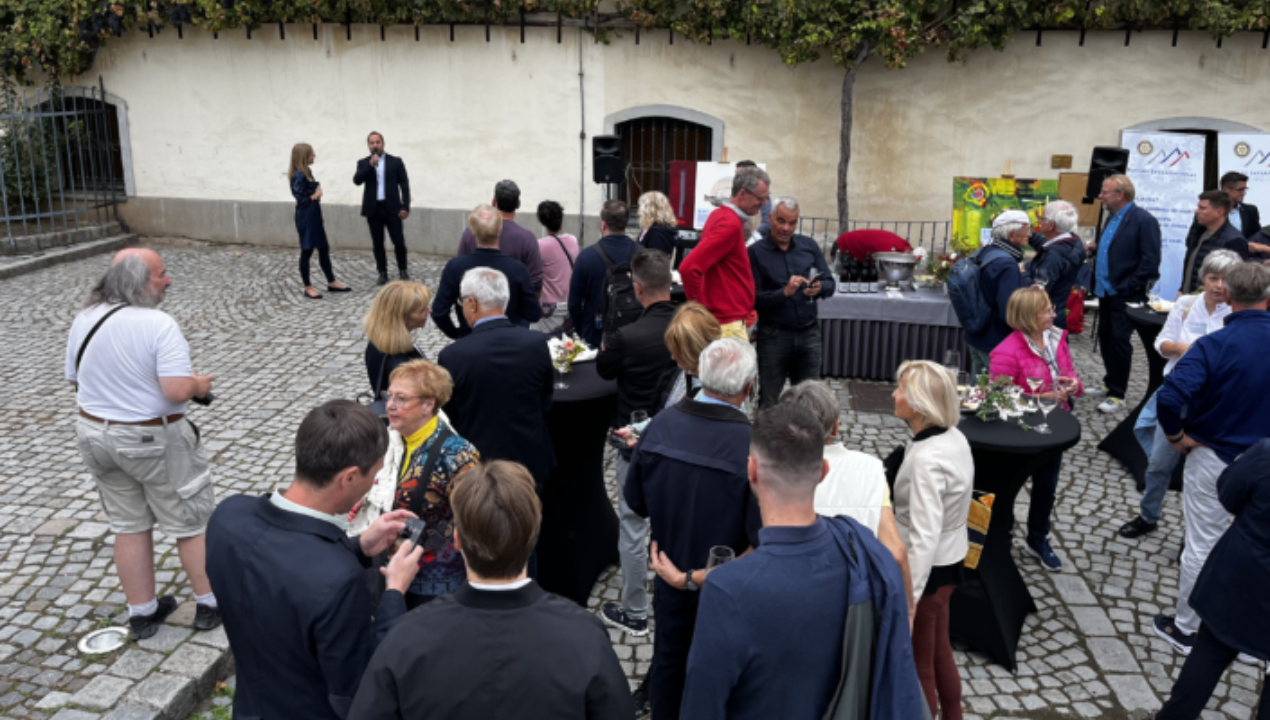 Rotary klub Maribor praznuje 95 let: Pridružite se dobrodelni trgatvi