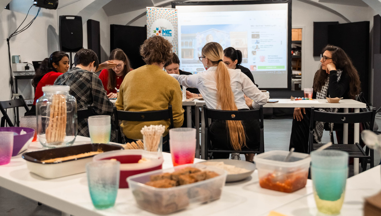 Soba pobega, druženja, literarni večeri, mehiški brunch, jazz … Kaj v MKC Maribor prinaša november?
