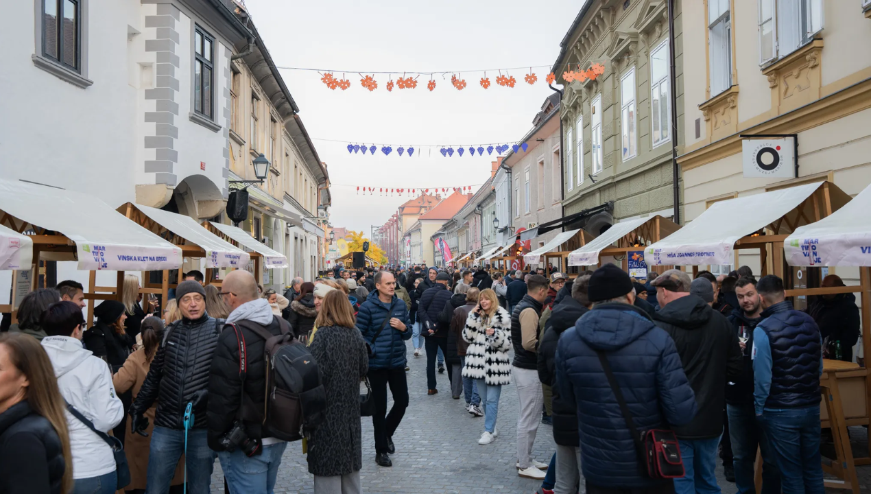 Martinov utrip na Koroški: Petek in sobota bosta v znamenju vina, ulične kulinarike in glasbe