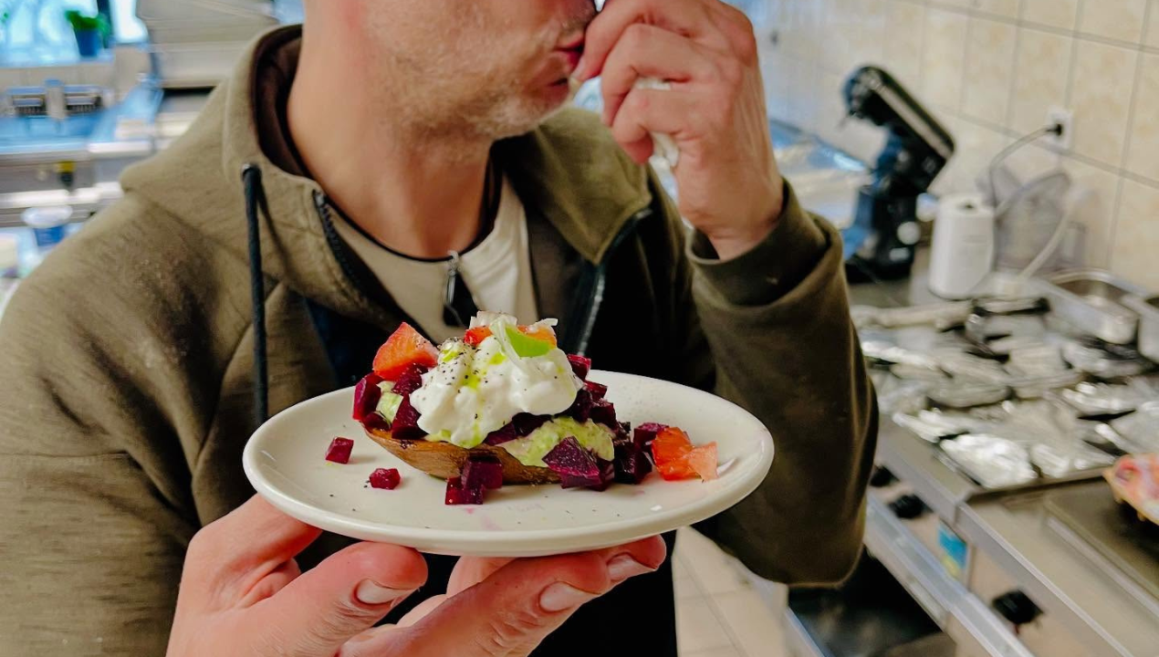 Pisarniški brunch: Nov mariborski koncept skrbi, da malica ni več nuja, ampak del dneva, ki ga komaj čakaš