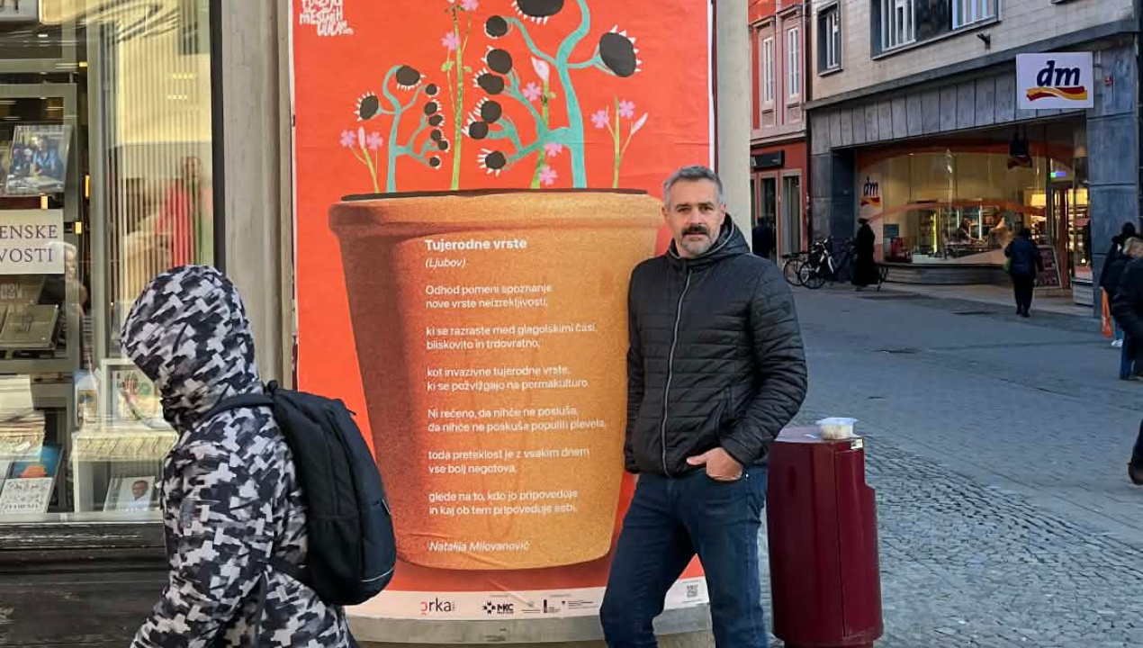 Namesto oglasov na mestnih ulicah poezija