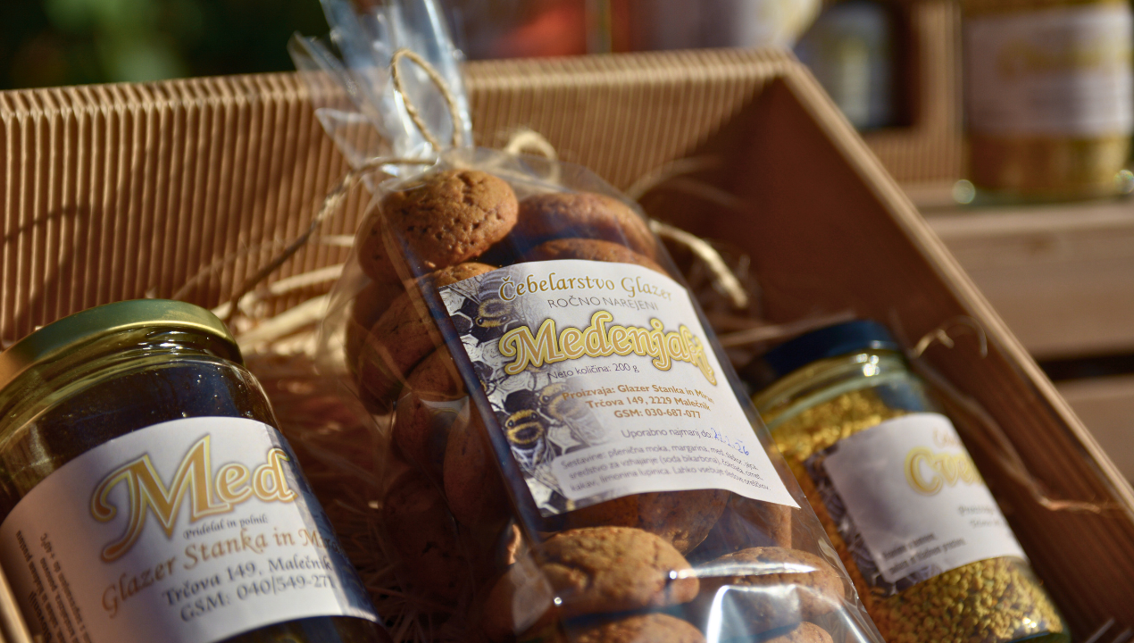 Zlato v kozarcu: Kaj je najbolj slovensko darilo, s katerim preprosto ne moremo zgrešiti?