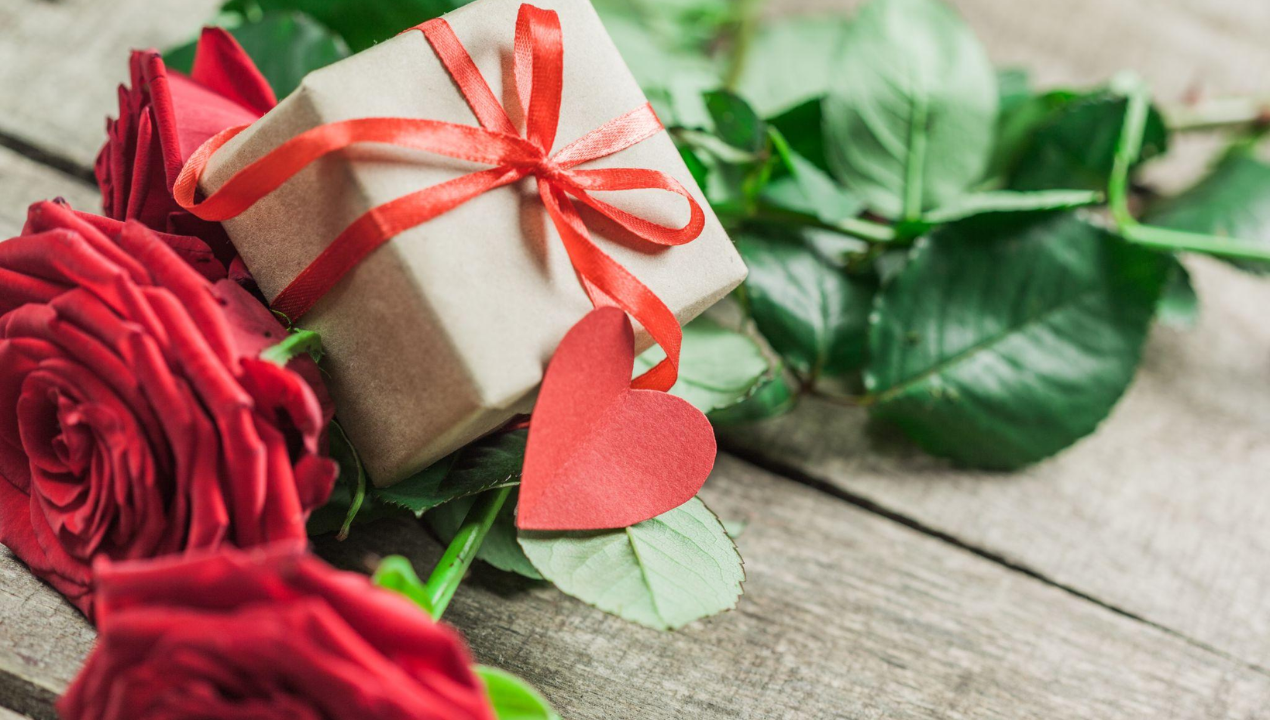 Foto: Valentinovo – dan, ko ljubezen dobi glas. Freepik