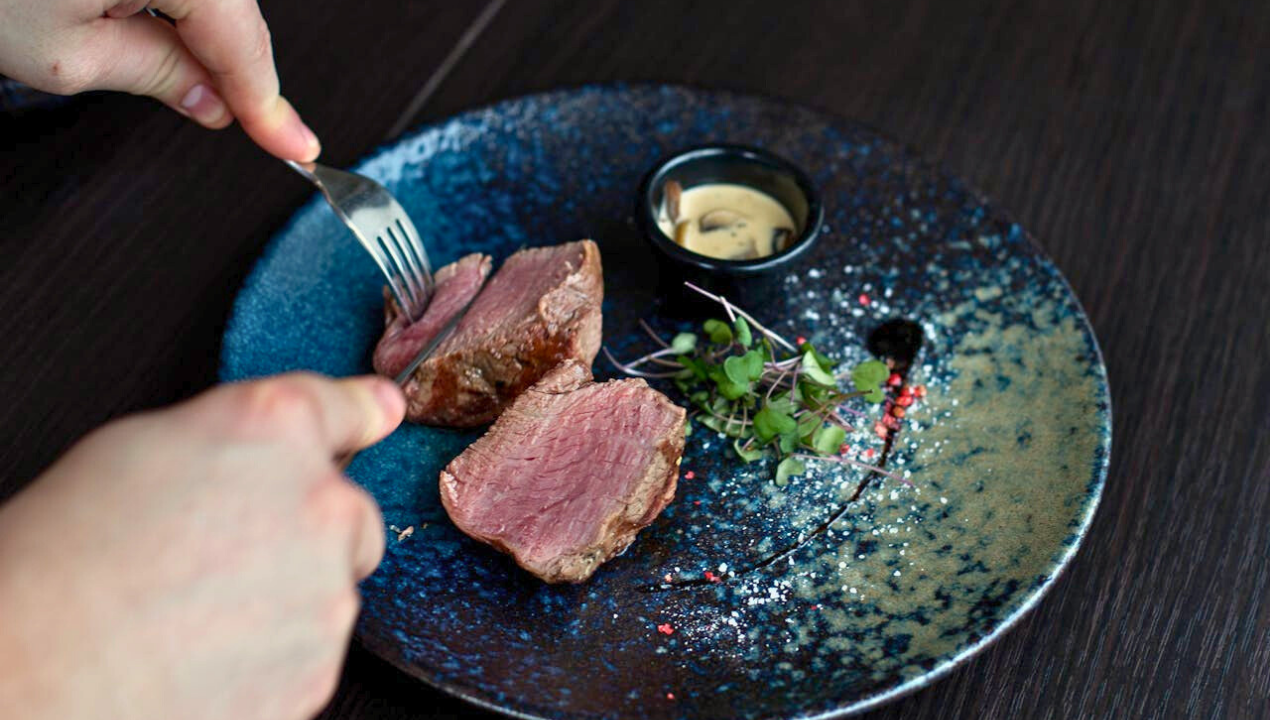 Brisket, mac’n’cheese, breskov kobler … Pod Pohorjem vas bodo v pomlad pospremili po ameriško