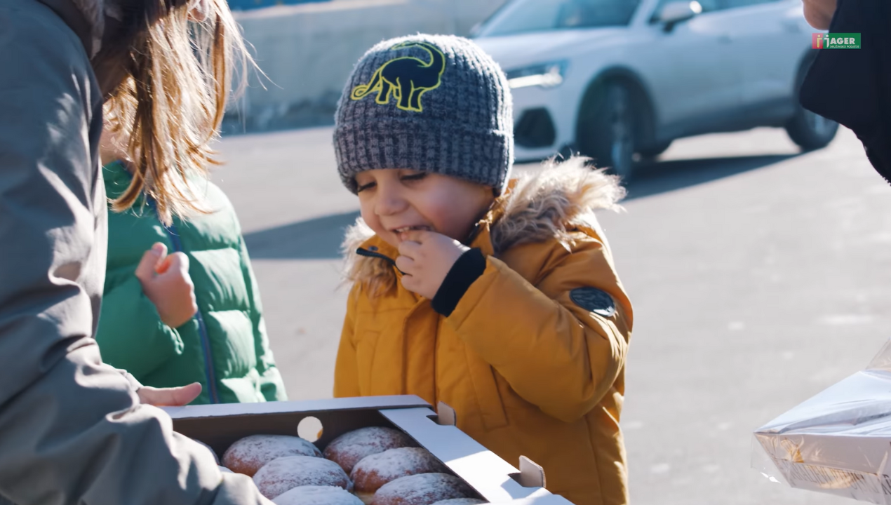 Pustni izziv: Koliko krofov najdete v Trgovinah Jager?