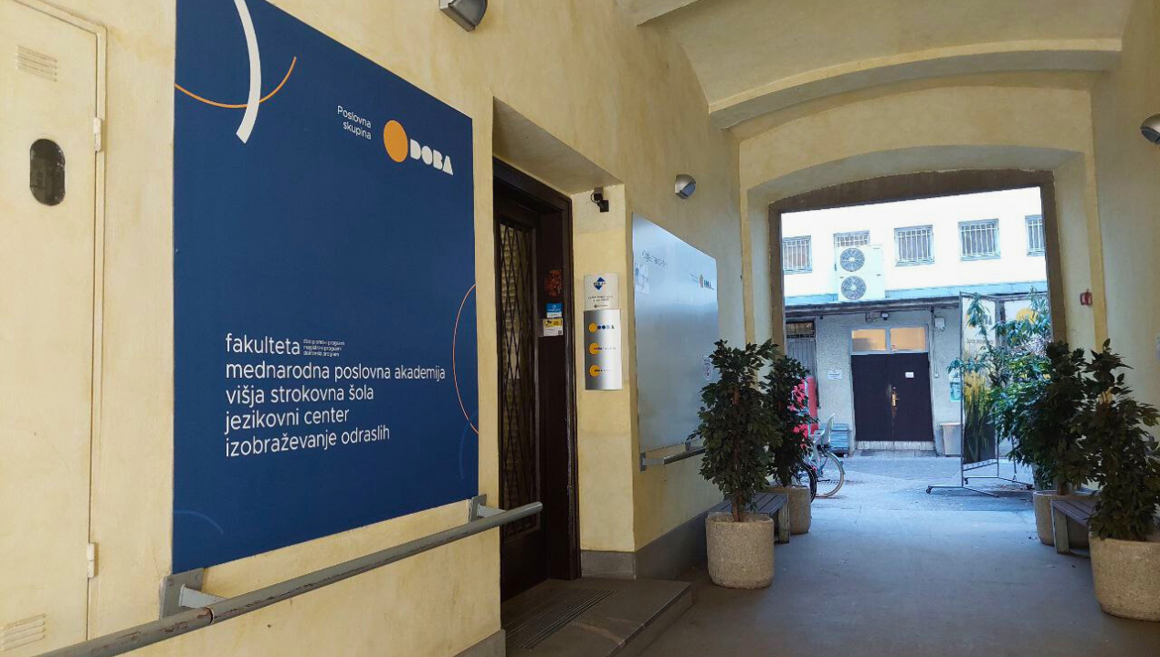 Globalni posvet: Kako umetna inteligenca spreminja visokošolsko izobraževanje?